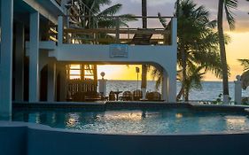 Corona Del Mar Hotel Belize